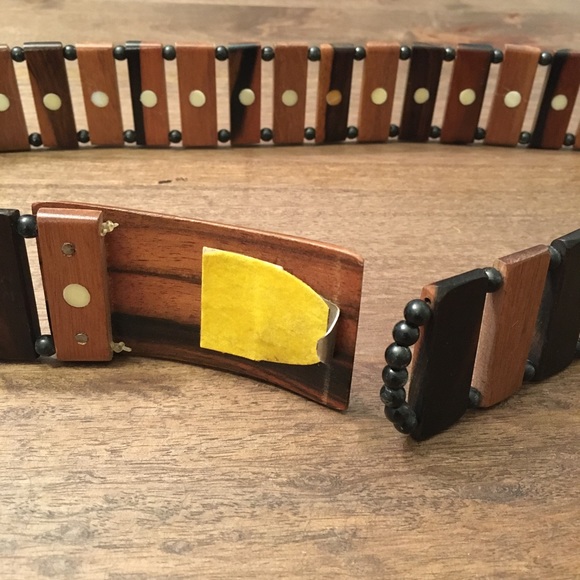 VINTAGE Wooden Belt - Picture 4 of 5